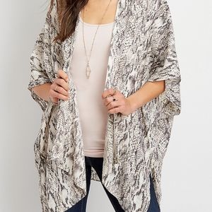 Snake skin short sleeve kimono